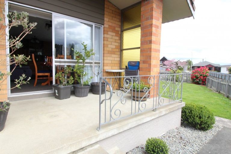 Photo of property in 6 Hamilton Avenue, Winton, 9720