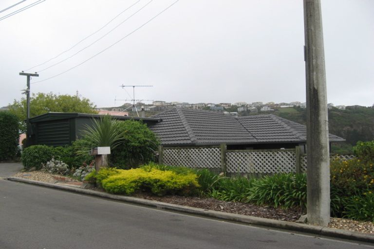 Photo of property in 20 Moncks Spur Road, Redcliffs, Christchurch, 8081