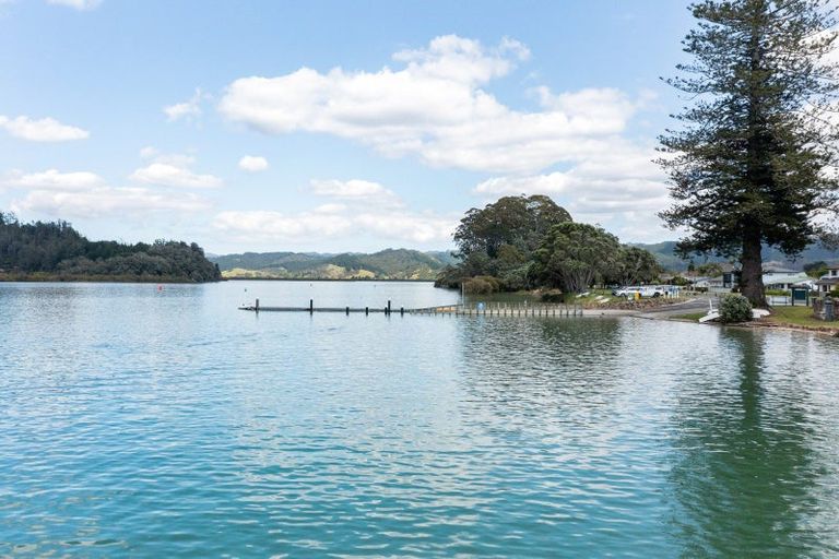 Photo of property in 14 Sarah Avenue, Whitianga, 3510