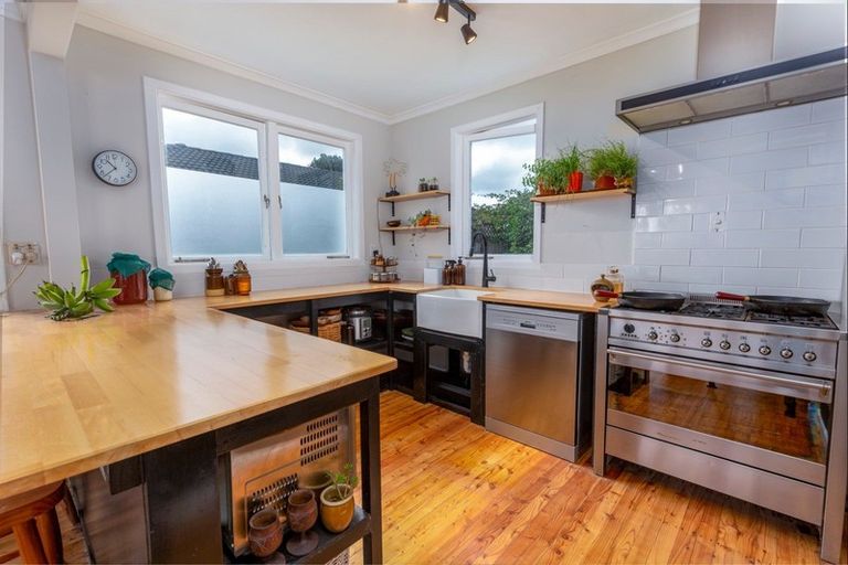 Photo of property in 11 Howden Street, Waiuku, 2123