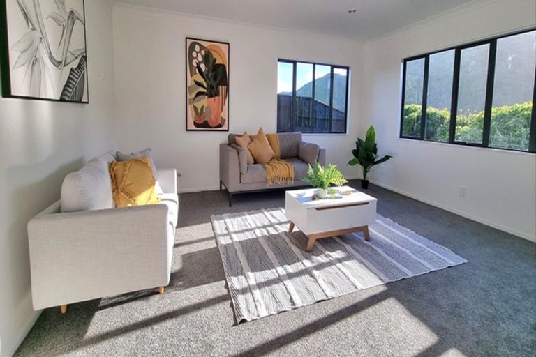 Photo of property in 108a Ashton Fitchett Drive, Brooklyn, Wellington, 6021