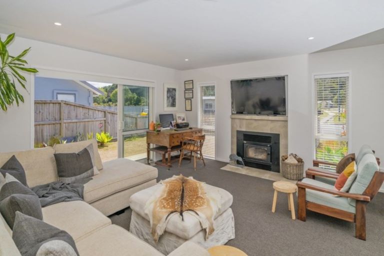 Photo of property in 346 Cook Drive, Whitianga, 3510