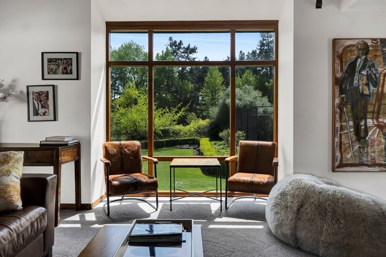 Photo of property in 331a Mangorei Road, Merrilands, New Plymouth, 4312