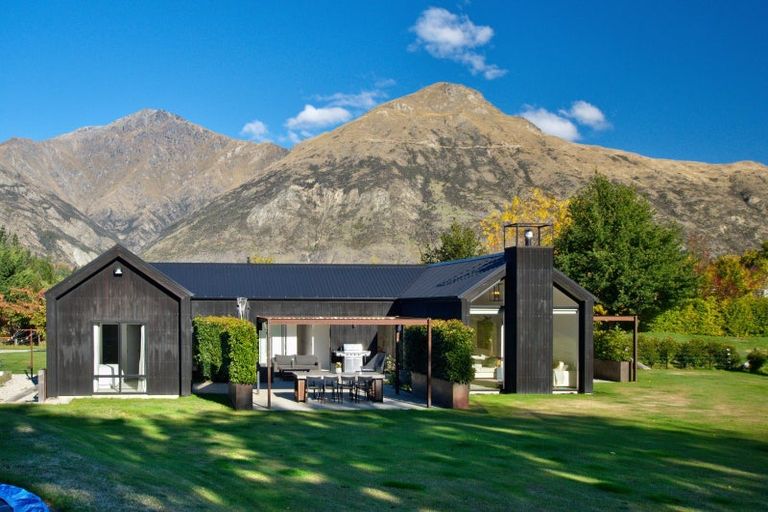 Photo of property in 46 Quarry Place, Lake Hayes, Queenstown, 9304