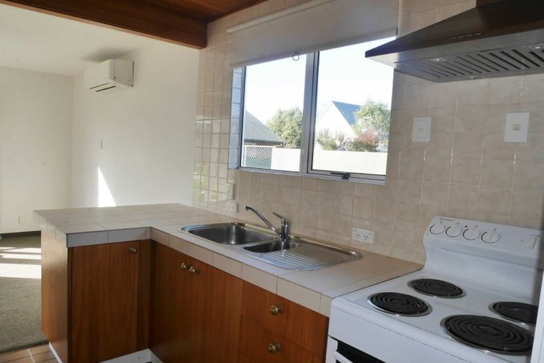 Photo of property in 32 Grants Road, Papanui, Christchurch, 8053