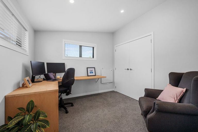 Photo of property in 25 Mayfair Crescent, Mairangi Bay, Auckland, 0630