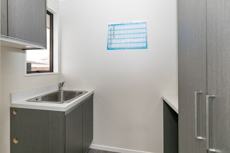 Photo of property in 18 Pohutukawa Drive, Pukete, Hamilton, 3200