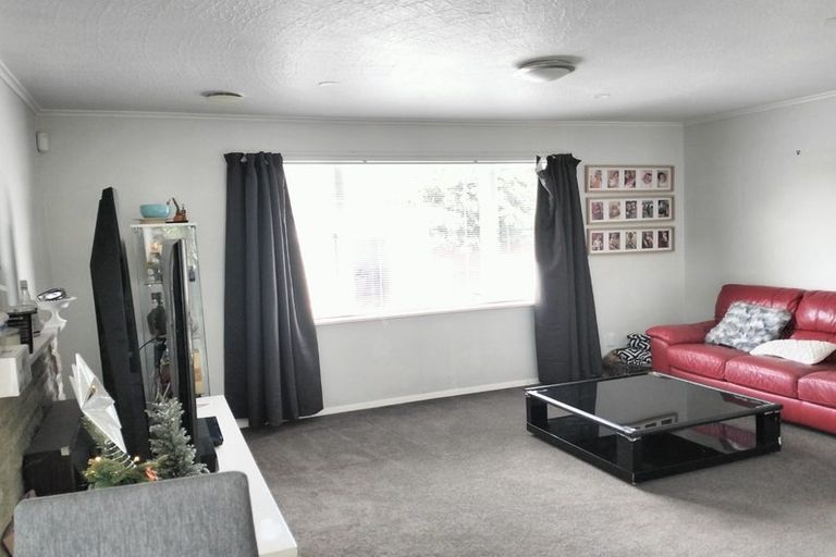 Photo of property in 1 Iris Grove, Trentham, Upper Hutt, 5018