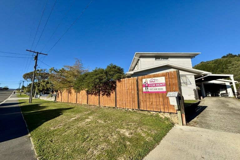 Photo of property in 75a Hampden Street, Picton, 7220