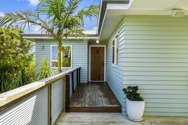 Photo of property in 7 Walbrook Road, Manly, Whangaparaoa, 0930