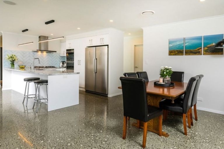 Photo of property in 112 Hibiscus Coast Highway, Red Beach, 0932