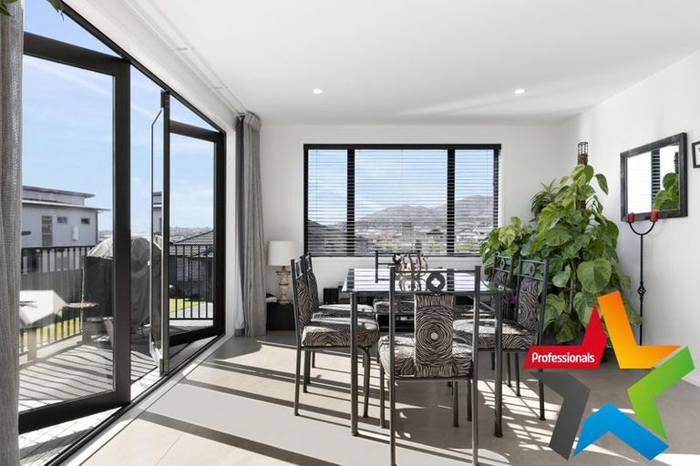 Photo of property in 10 Tuhua Close, Wharewaka, Taupo, 3330