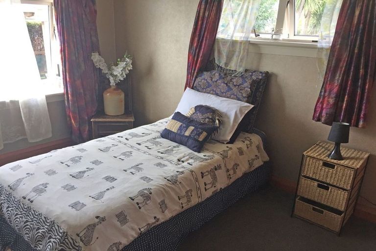 Photo of property in 9 Moorhouse Street, Waimate, 7924