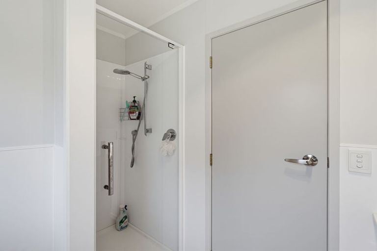 Photo of property in 2 Goldie Street, Pukehangi, Rotorua, 3015
