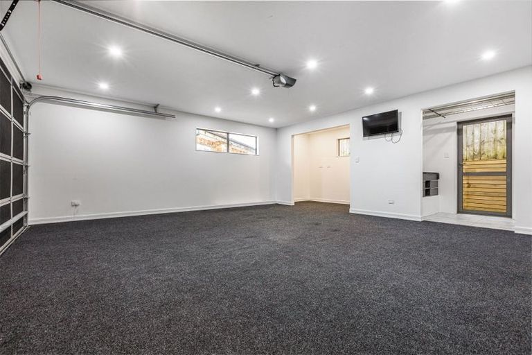 Photo of property in 30b Hanlon Crescent, Narrow Neck, Auckland, 0624