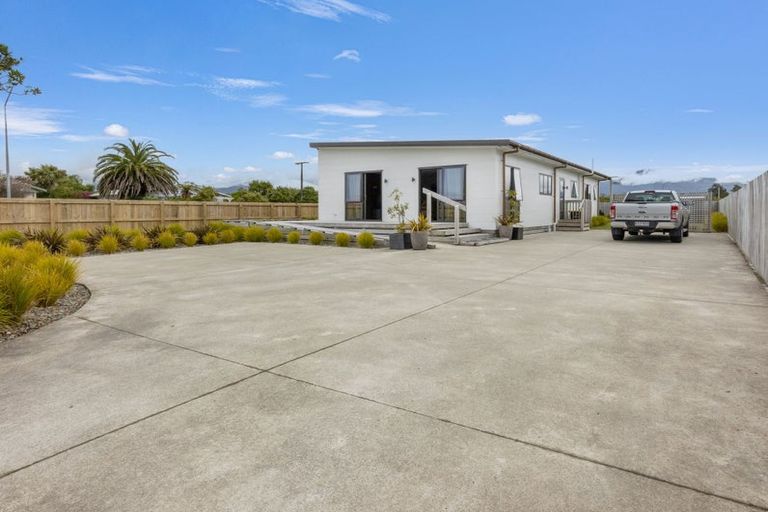 Photo of property in 14 Bentham Street, Westport, 7825