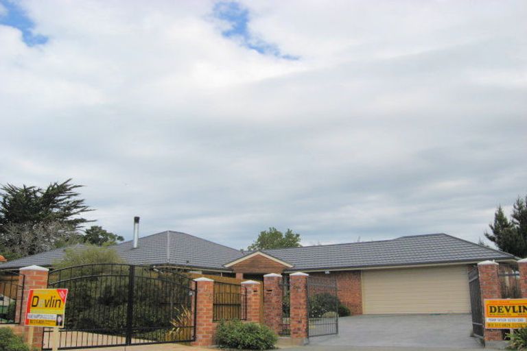 Photo of property in 27 Parkinson Place, Woodend, 7610