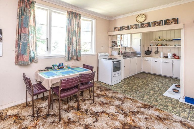 Photo of property in 10 Oturi Road, Waverley, 4510