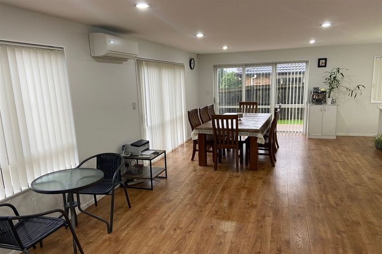 Photo of property in 47 Tiriwa Drive, Massey, Auckland, 0614