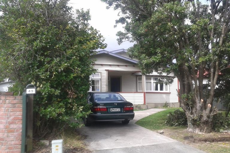 Photo of property in 49 Cambridge Terrace, Waiwhetu, Lower Hutt, 5010