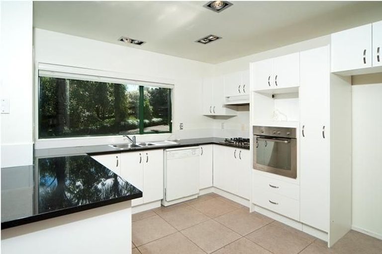 Photo of property in 27 Bushlands Park Drive, Albany, Auckland, 0632