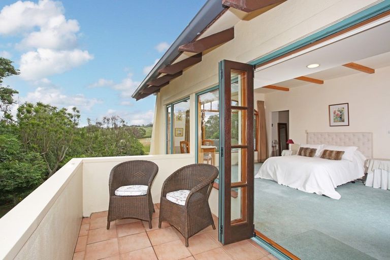 Photo of property in 22 Ewen Place, Karaka, Papakura, 2580