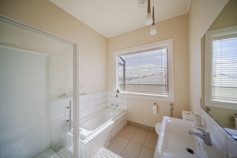 Photo of property in 3 Kavanagh Road, Hospital Hill, Napier, 4110