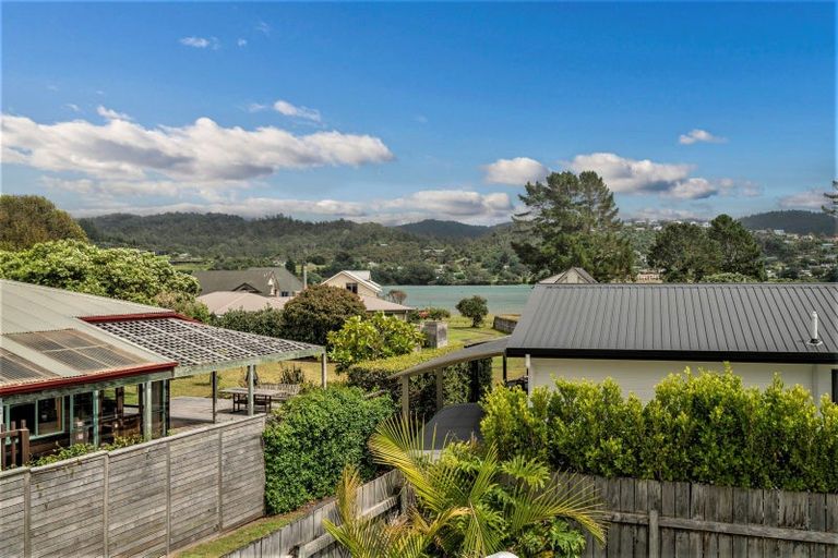Photo of property in 10a Golden Hills Drive, Pauanui, Hikuai, 3579