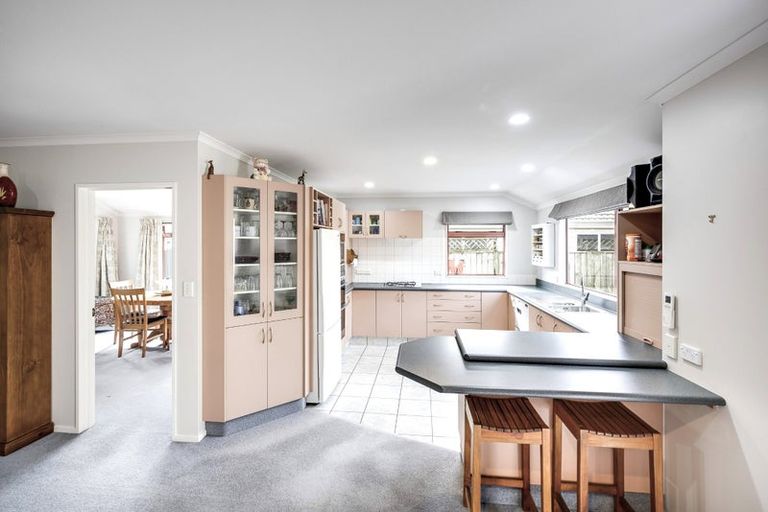 Photo of property in 8 Gresham Place, Taradale, Napier, 4112