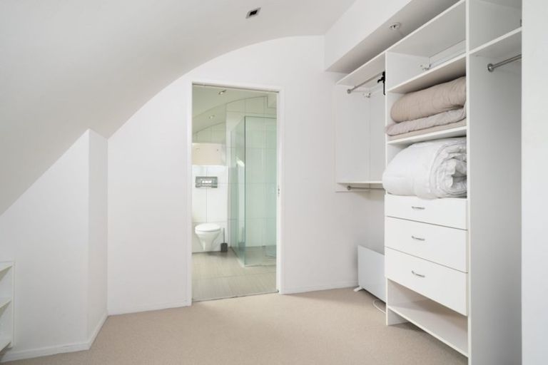 Photo of property in 6/50 Marine Parade, Mount Maunganui, 3116