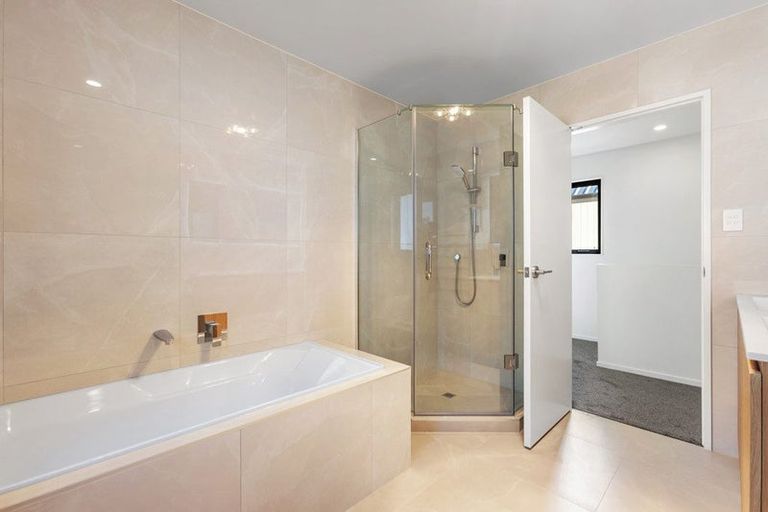 Photo of property in 179 Henwood Road, Westgate, 0814