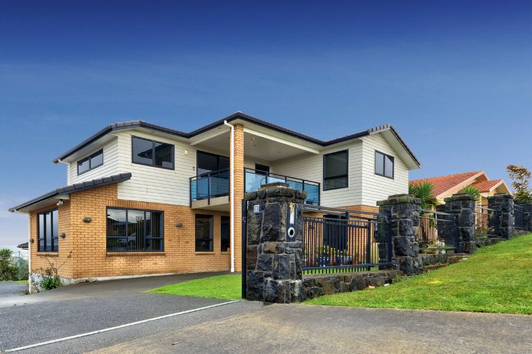 Photo of property in 40 Tiriwa Drive, Massey, Auckland, 0614