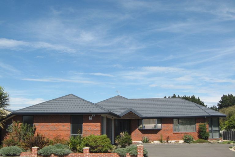 Photo of property in 25 Aston Drive, Waimairi Beach, Christchurch, 8083