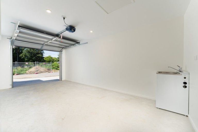 Photo of property in 100 Hagart-alexander Drive, Mosgiel, 9024