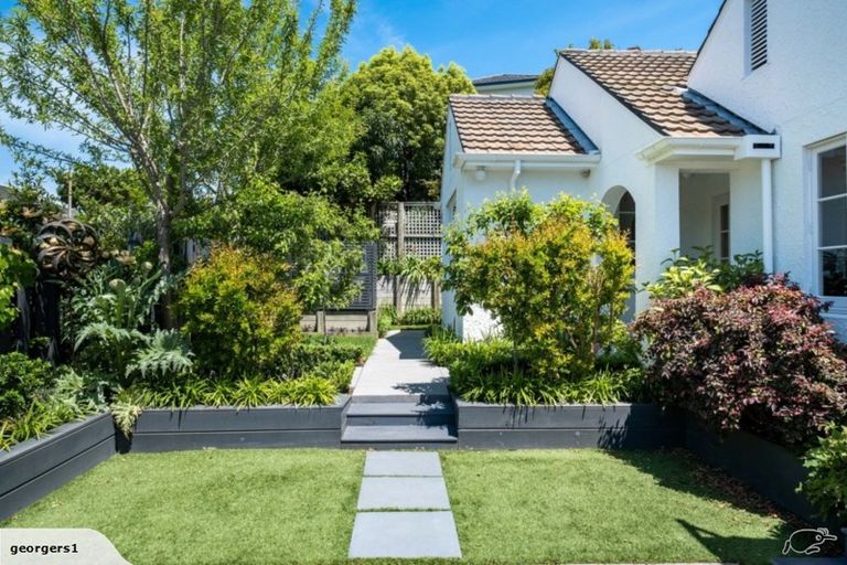 Photo of property in 18a Simla Avenue, Havelock North, 4130