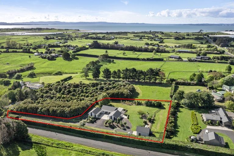 Photo of property in 24 Ellett Road West, Karaka, Papakura, 2580