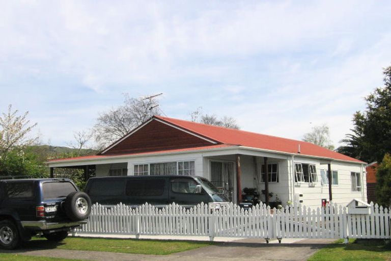 Photo of property in 38 Chapman Place, Fairy Springs, Rotorua, 3015