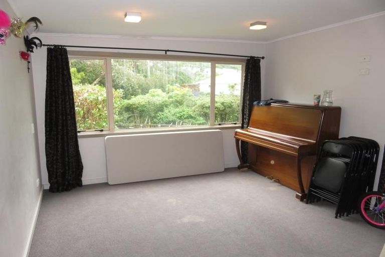 Photo of property in 241 Middleton Road, Glenside, Wellington, 6037