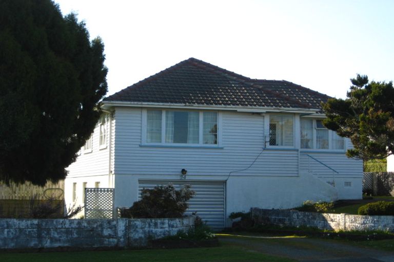 Photo of property in 94 Clawton Street, Westown, New Plymouth, 4310