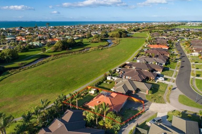 Photo of property in 56 Carrington Drive, Papamoa Beach, Papamoa, 3118