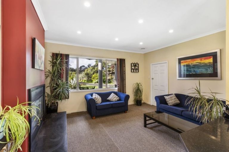 Photo of property in 1172 East Coast Road, Redvale, Albany, 0794