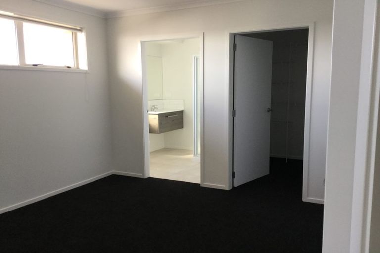 Photo of property in 1 Harakeke Way, Papamoa Beach, Te Puke, 3187