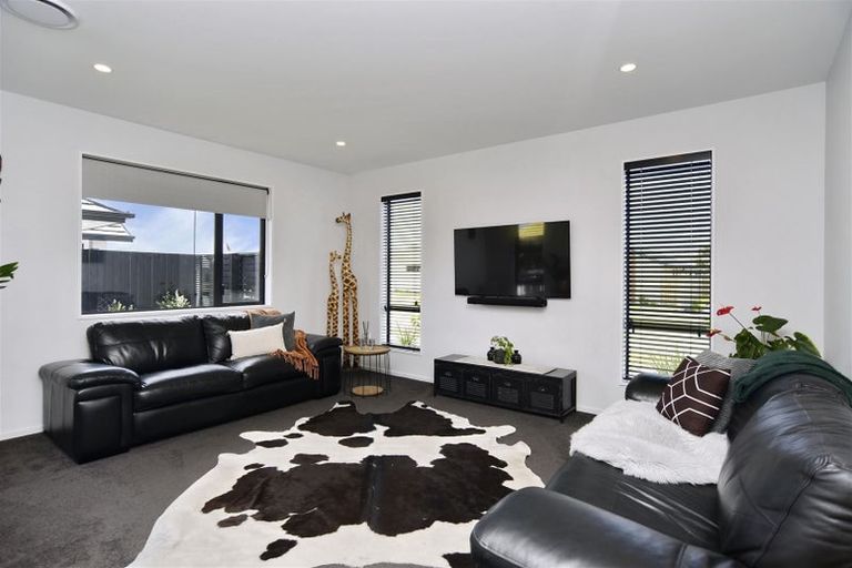 Photo of property in 22 Selfe Crescent, Burwood, Christchurch, 8083