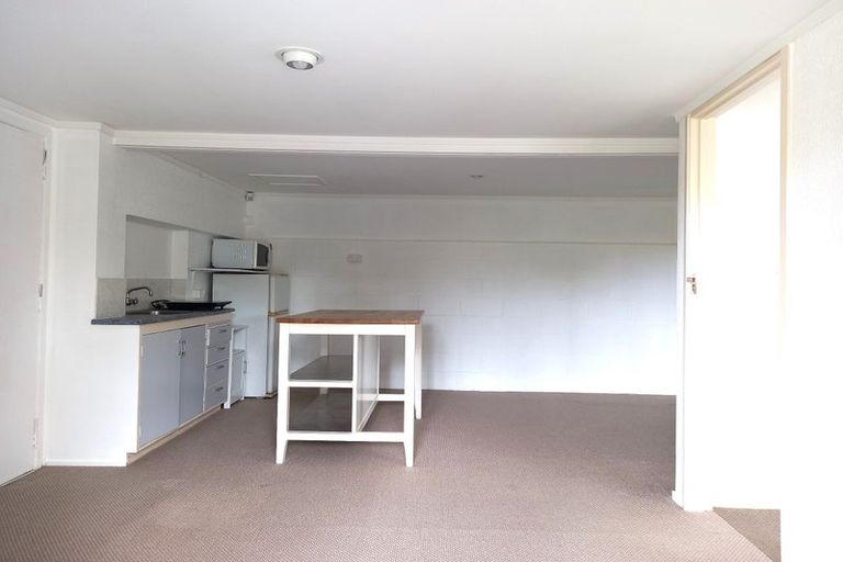 Photo of property in 11 Marina Road, Torbay, Auckland, 0630