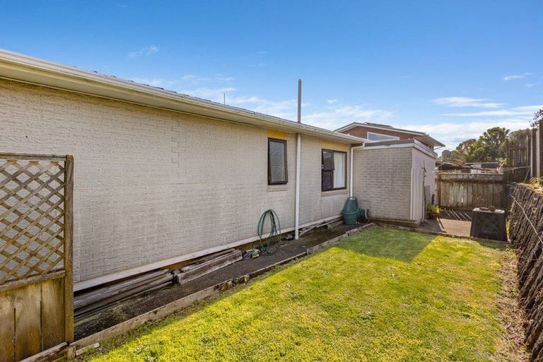 Photo of property in 14 Herekawe Drive, Spotswood, New Plymouth, 4310