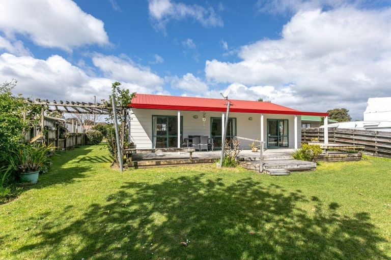 Photo of property in 132 Sharyn Place, Whangamata, 3620