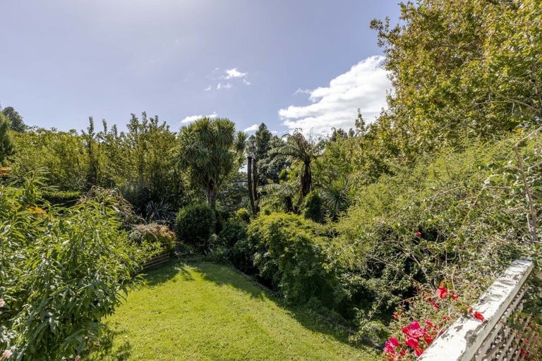 Photo of property in 6a Leatham Avenue, Strandon, New Plymouth, 4312