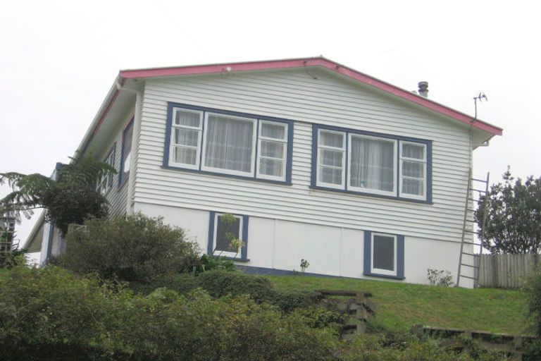 Photo of property in 9 Anthony Street, Tawa, Wellington, 5028