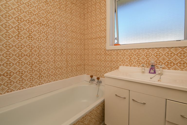 Photo of property in 41 Rowan Avenue, Aranui, Christchurch, 8061