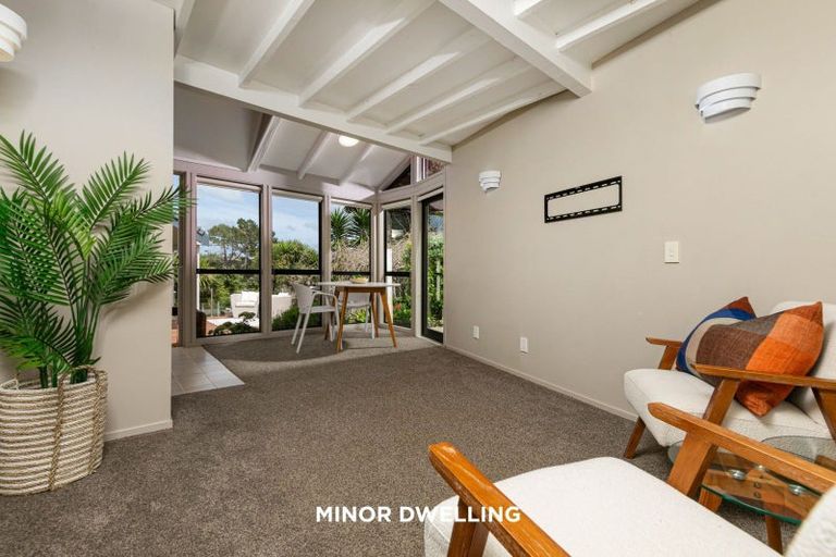 Photo of property in 33 Waipuia Place, Greenhithe, Auckland, 0632